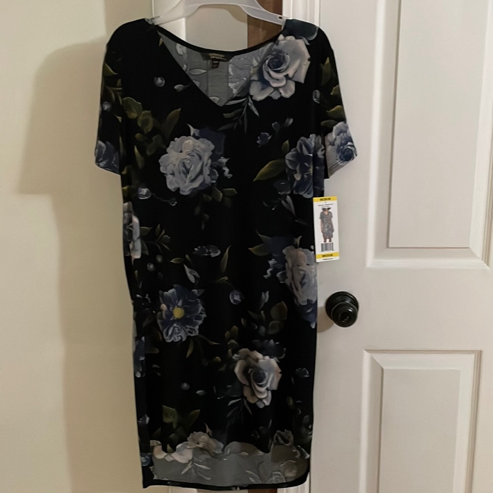 Christian Siriano black floral dress, size medium, NWT